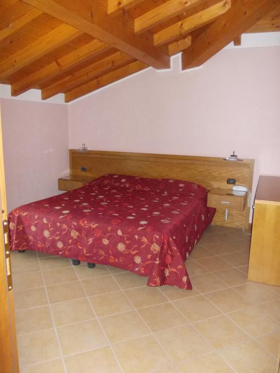 Albergo Le Piante Manerba del Garda Phòng bức ảnh